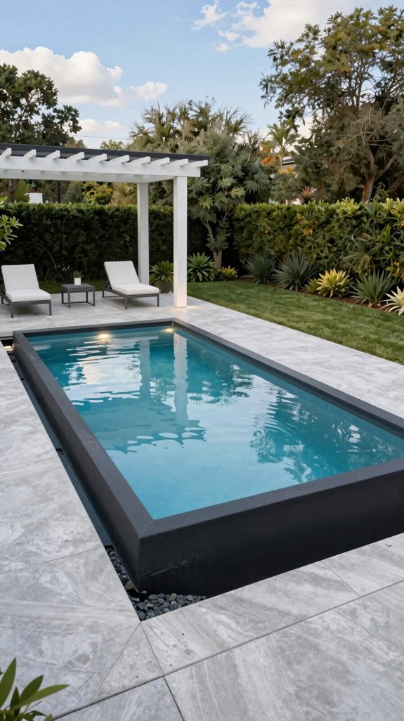 compact prefab plunge pool