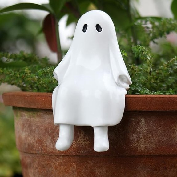 adorable ghost plant holder